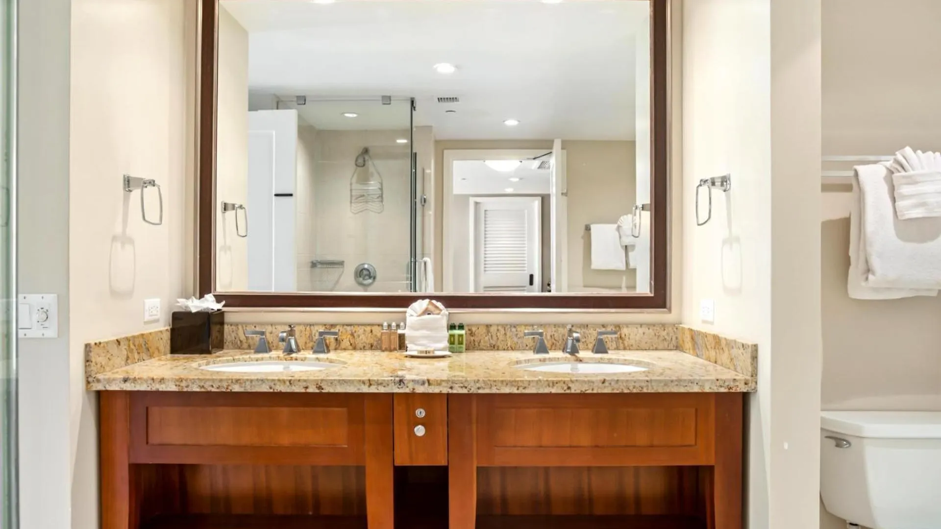 Kbm Resorts Free Car Honua Kai Hokulani Ocean View 2Bedroom Condo Hkh-216 Ocean Views Beautiful Sunsets Kaanapali