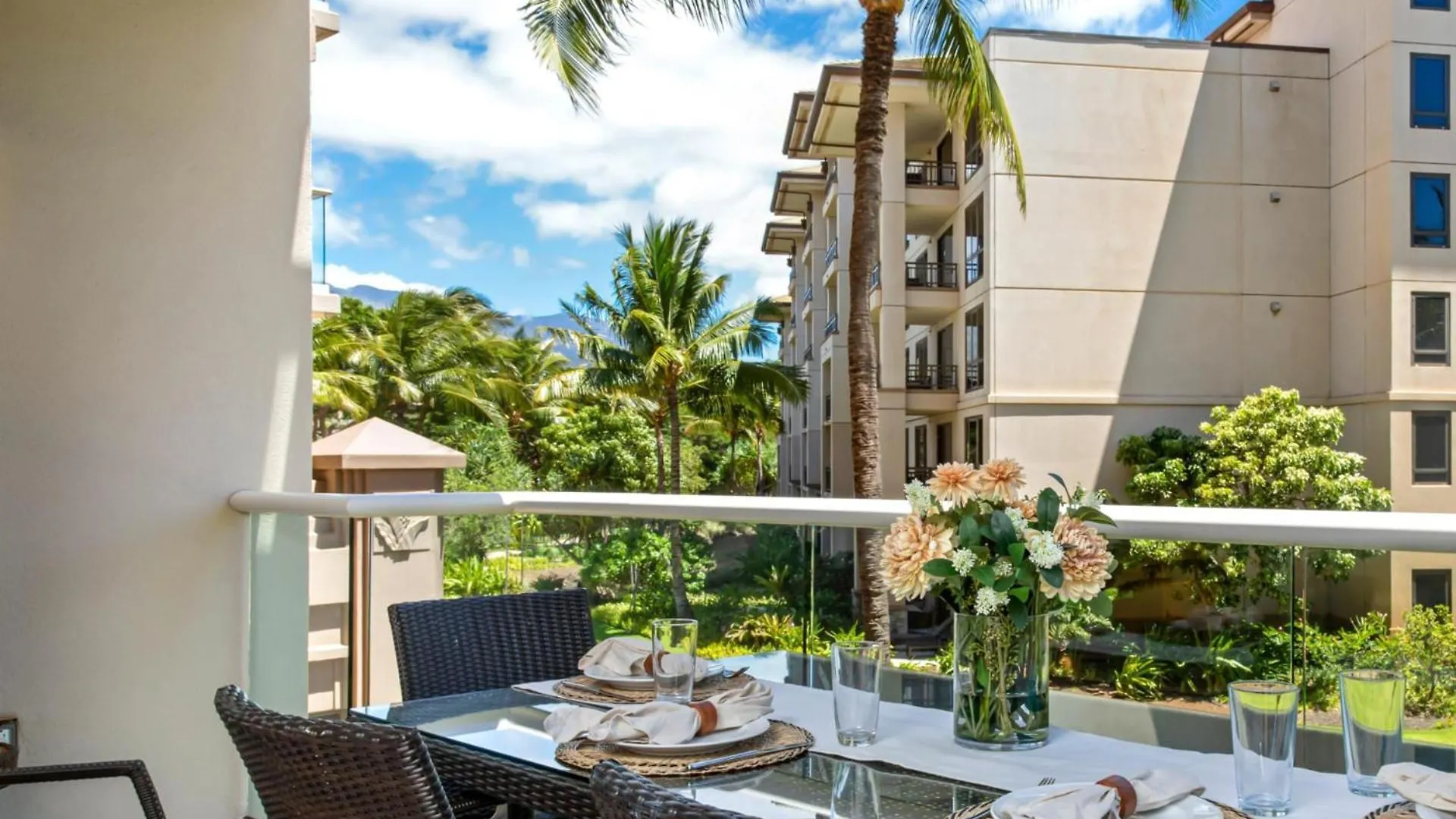 Kbm Resorts Free Car Honua Kai Hokulani Ocean View 2Bedroom Condo Hkh-216 Ocean Views Beautiful Sunsets Kaanapali United States